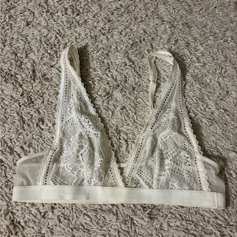 SHEIN Lace Bralette in White